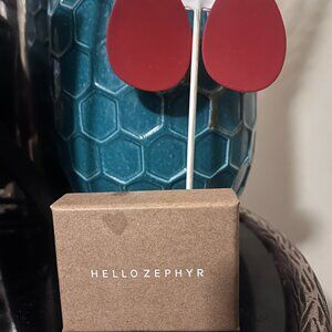 2 Pair Hello Zephyr Earrings